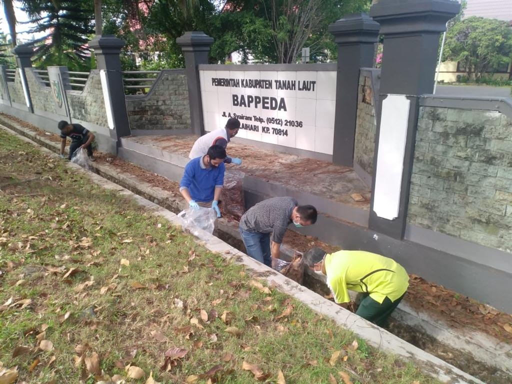 Gotong Royong WCD 2020 - (Ada 23 foto)