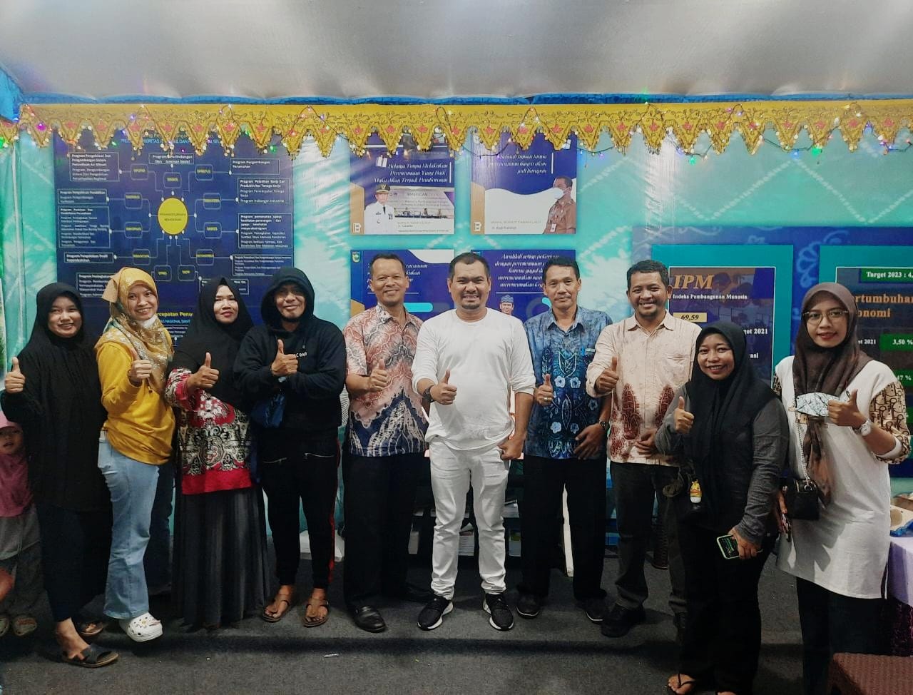 Kunjungan Bapak Wakil Bupati Ke Stand Bappeda Hari Ke-2 Kunjungan Bapak Wakil Bupati Ke Stand Bappeda Hari Ke-2